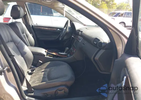 2006 Mercedes-Benz C 280 Luxury 4Matic from USA, damaged, VIN WDBRF92HX6F766917